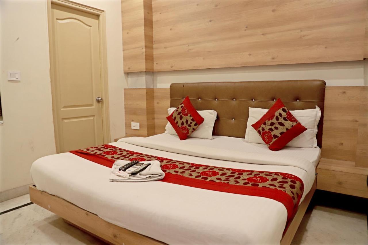 Hotel Klick International At "5 Min Walking " From New Delhi Railway Station Zewnętrze zdjęcie