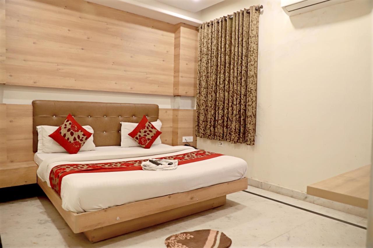Hotel Klick International At "5 Min Walking " From New Delhi Railway Station Zewnętrze zdjęcie