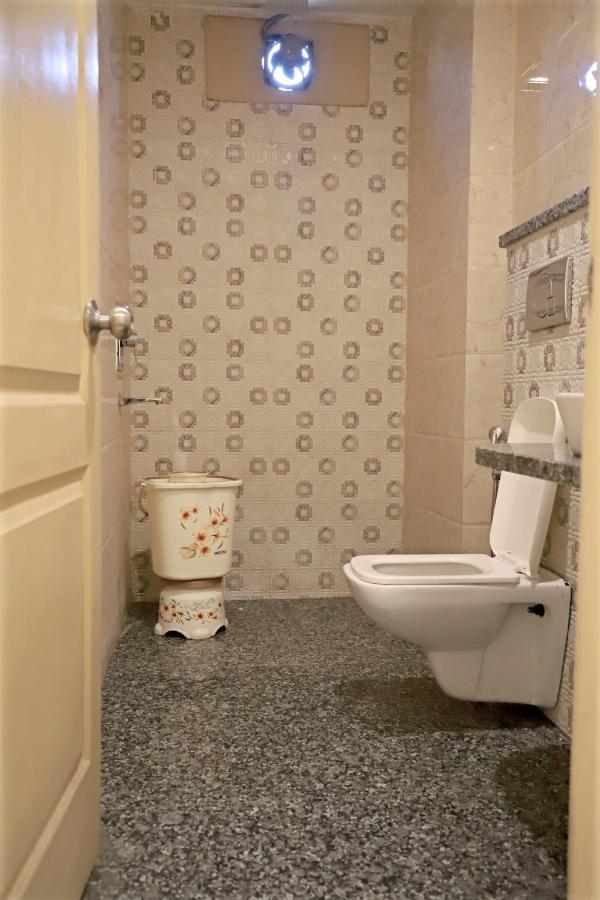Hotel Klick International At "5 Min Walking " From New Delhi Railway Station Zewnętrze zdjęcie