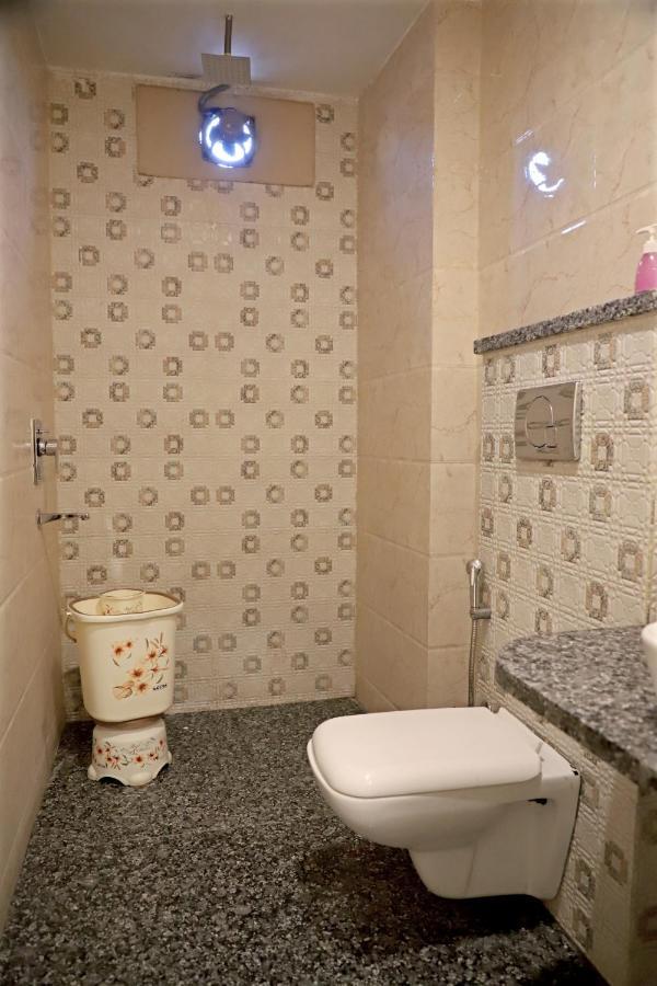 Hotel Klick International At "5 Min Walking " From New Delhi Railway Station Zewnętrze zdjęcie